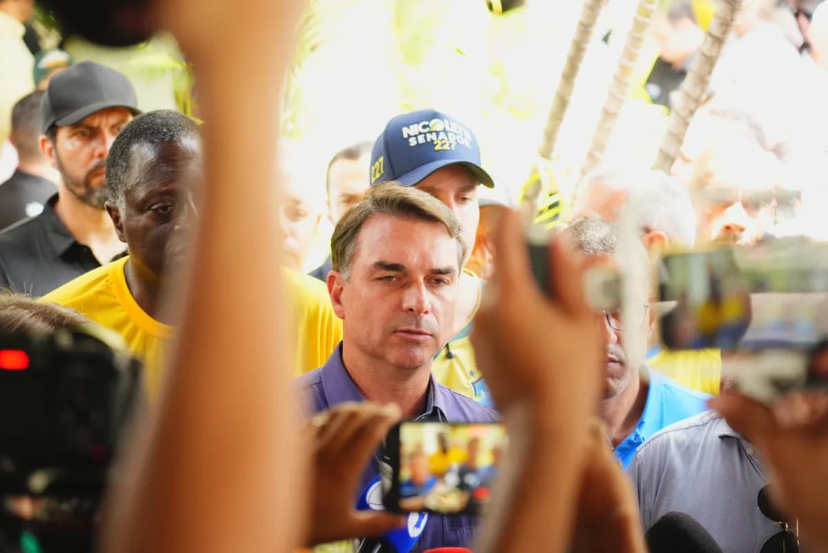 Debate da Globo: Sakamoto atribui cancelamento a Flávio