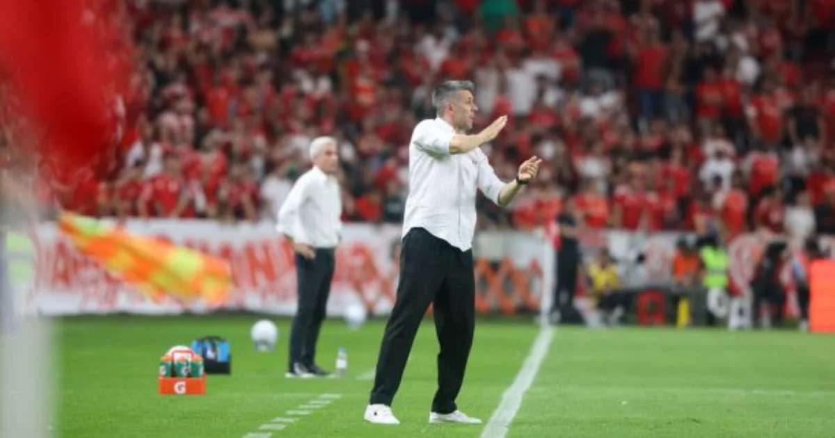ata com Grêmio e Pezzolano cita momento mais duro