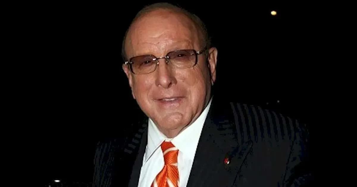 Clive Davis morre aos 94 e deixa legado na música pop