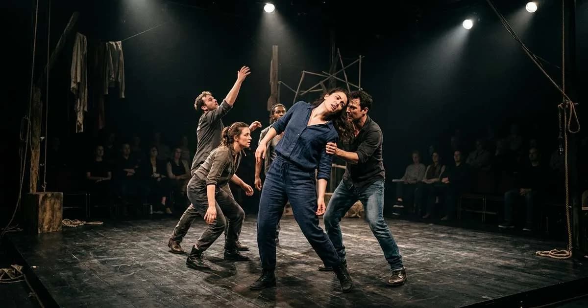 FILO 2026 em Londrina terça 23: danças e teatro local