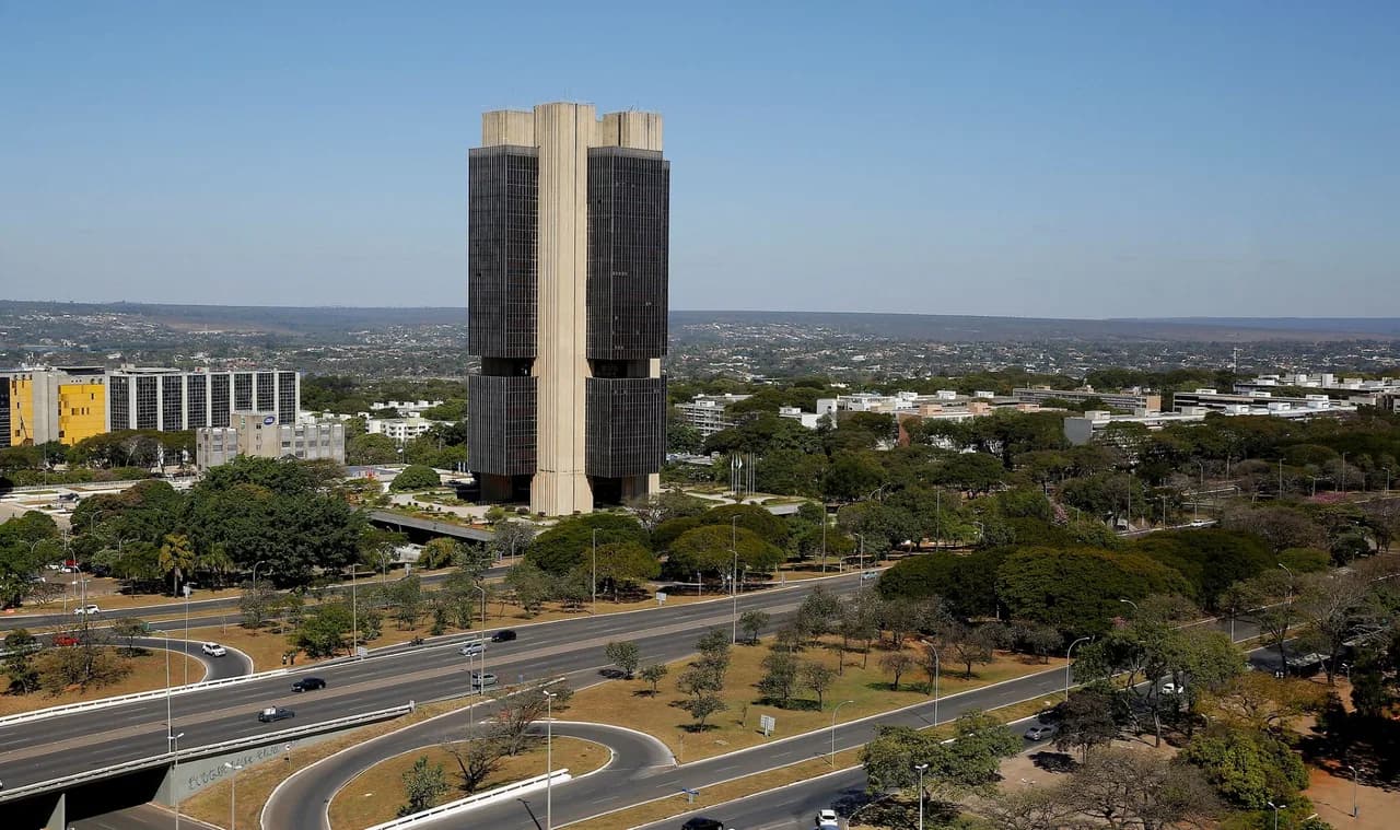 Mercado reduz inflação para 4,90% e piora estimativa do PIB