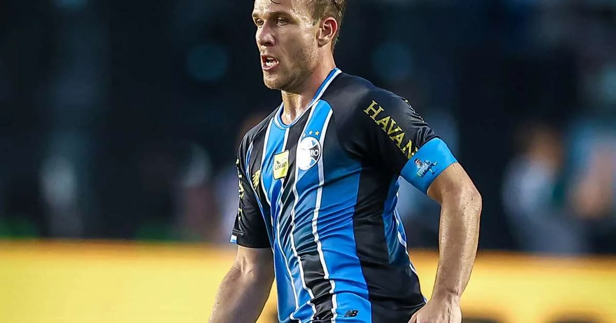 Arthur Melo cobra reação após 3 a 1 do Grêmio
