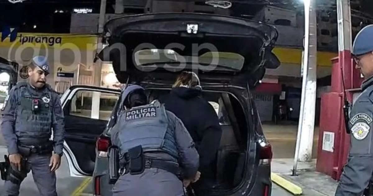 Assalto em farmácia no Itaim Bibi: PM prende 2 com R$ 209 mil