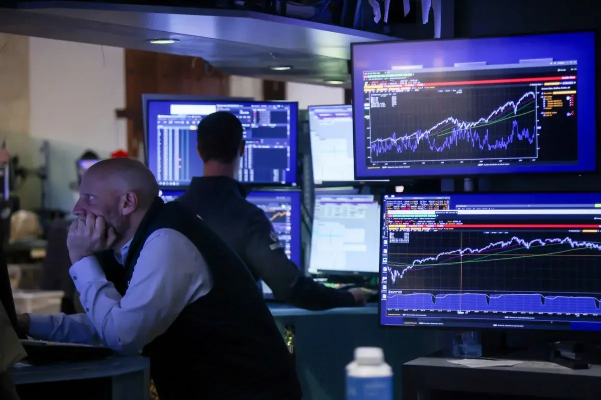 Bolsas de Nova York caem após alta dos juros dos Treasuries