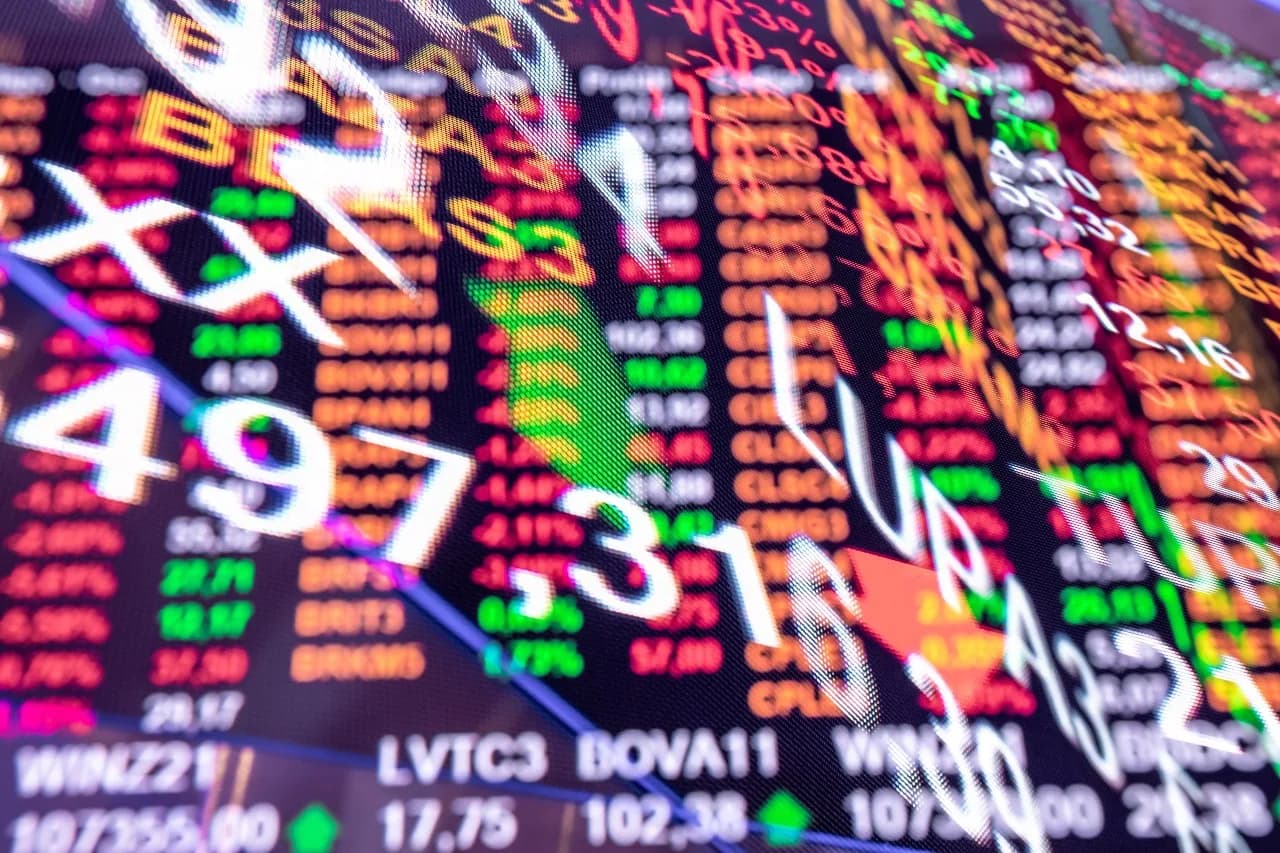 Ibovespa sobe 5,03% em setembro, com 17 ações acima de 10%