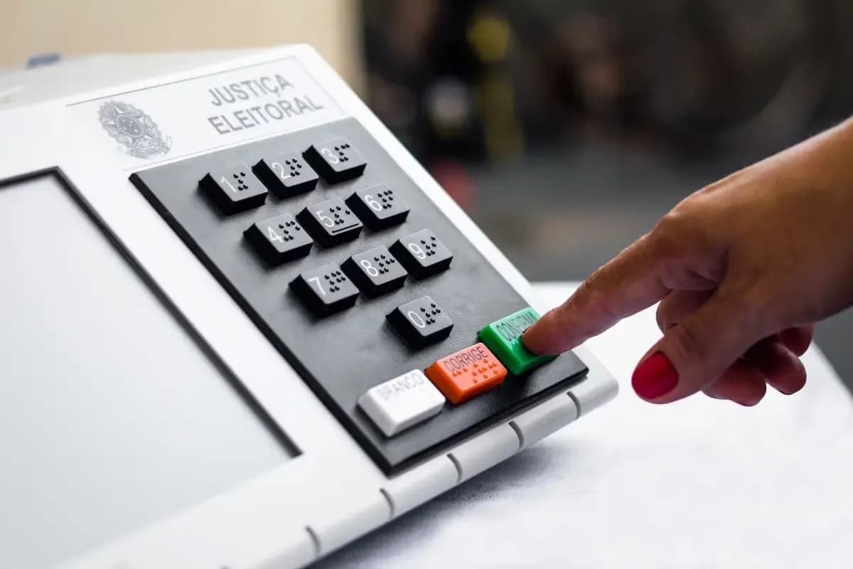inhas eleitorais de 2026 já arrecadam R$ 8,8 milhões