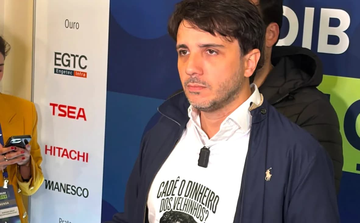 TSE libera campanha de Renan Santos após 16 perfis omitidos