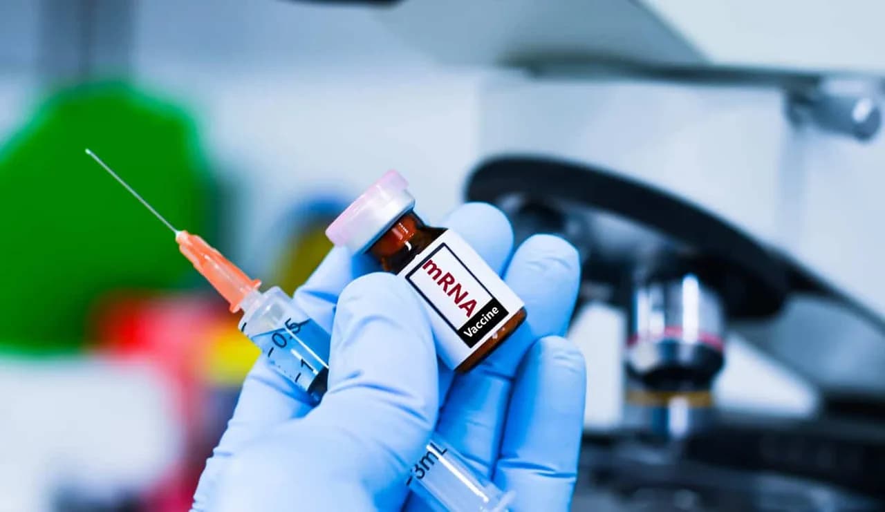FDA aprova primeira vacina de mRNA contra gripe sazonal