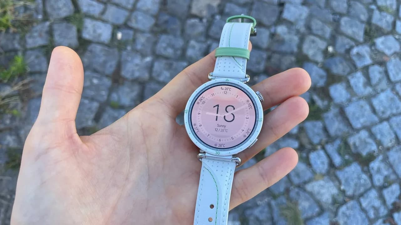 Huawei Watch GT 7 chega a Portugal com três versões