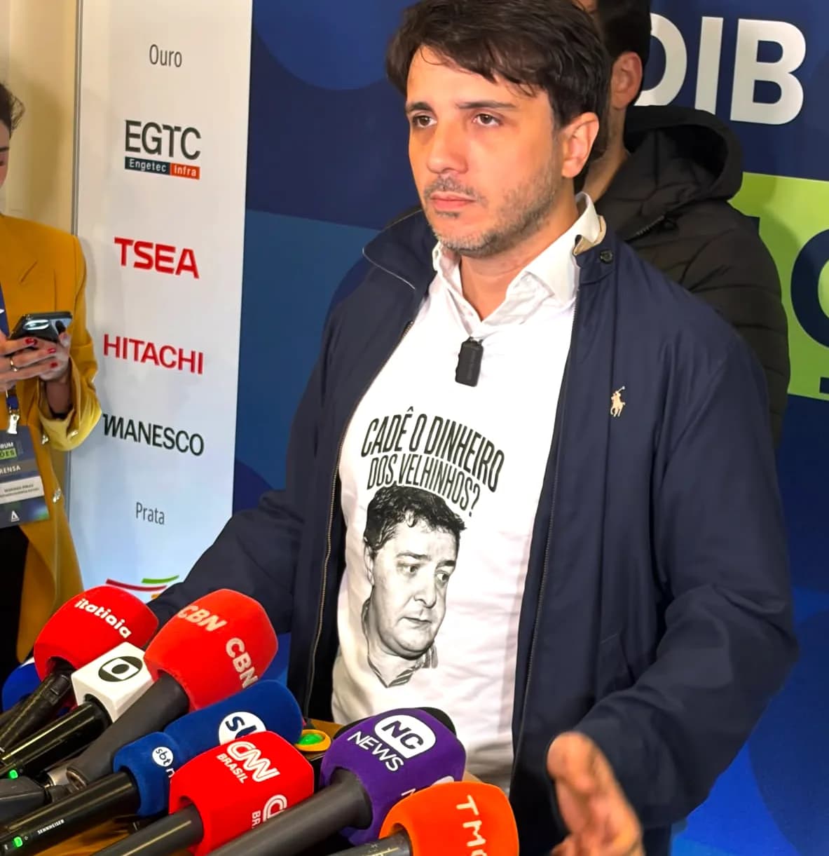 TSE suspende redes sociais, debates e verba de Renan Santos