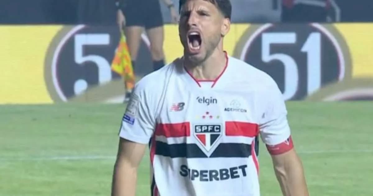 São Paulo vence Inter com gol de Calleri e clima de protesto