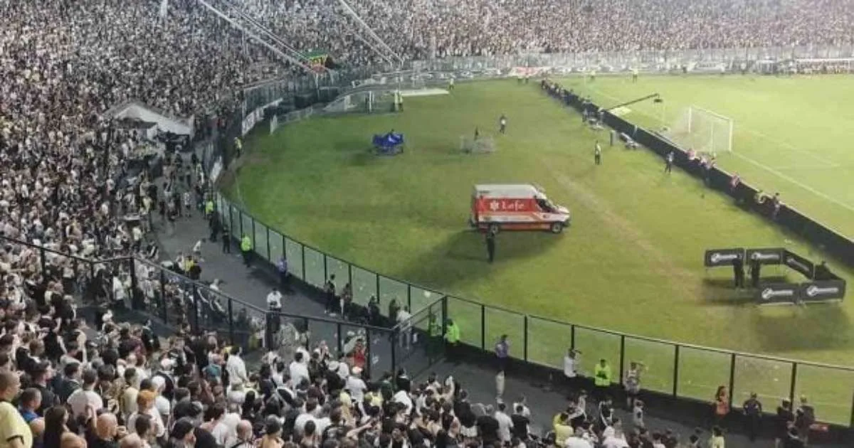 Vasco: torcida vaia música ligada a Coutinho antes do jogo