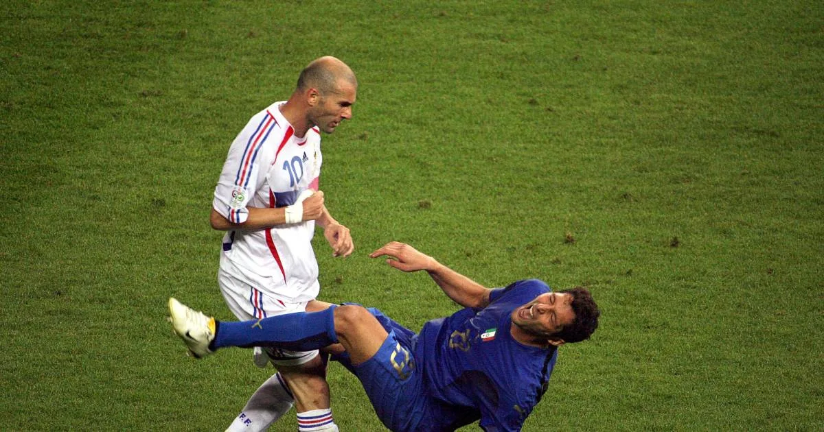 Zidane diz não se arrepender da cabeçada em Materazzi
